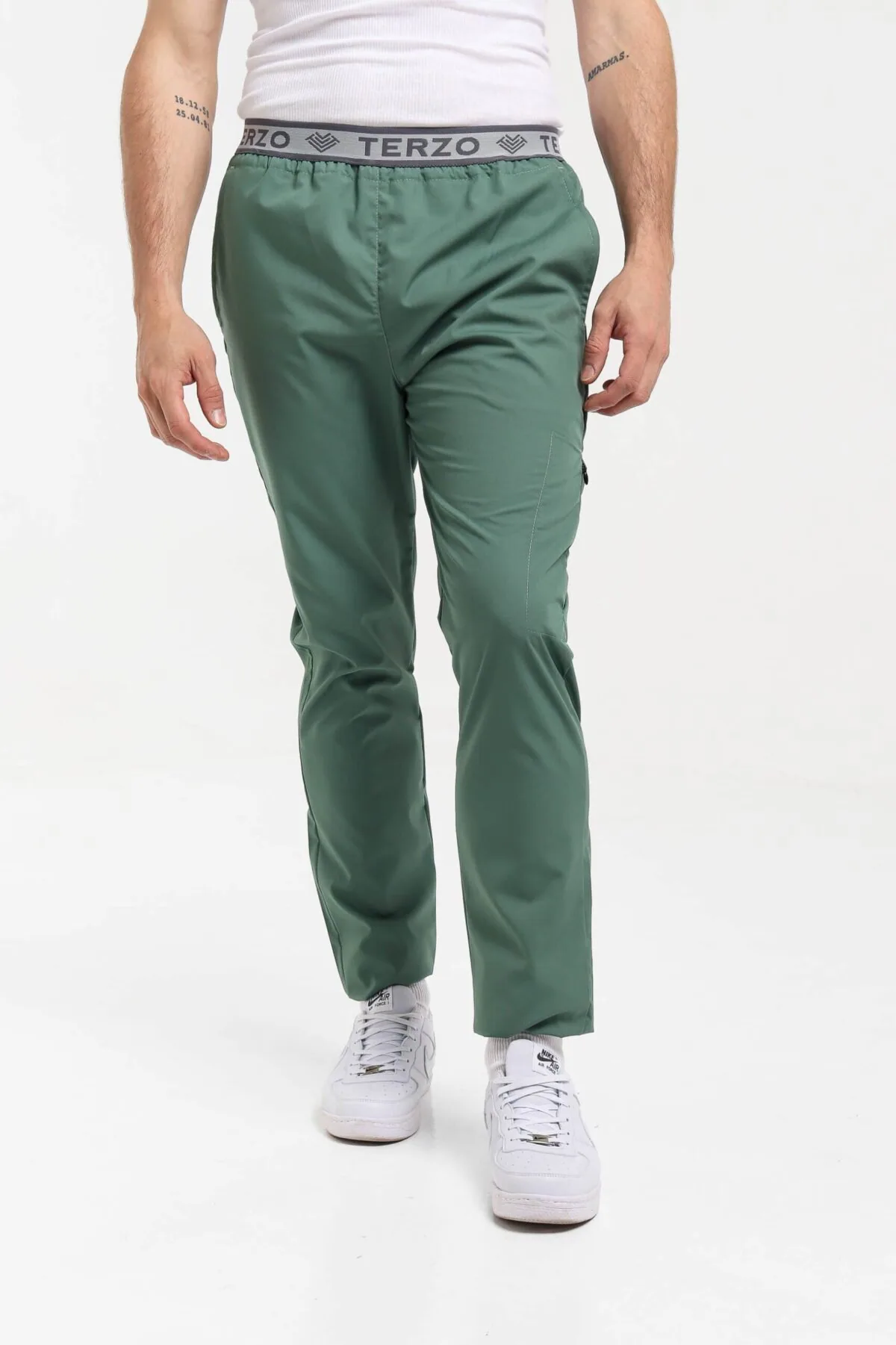 IMG_6970 Pantalon Unisex Brand Pocket Verde Seco ARCIEL