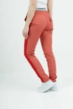 Pantalon Unisex Brand Comfy Rojo ARCIEL con MICROPERFORADO SPANDEX - Imagen 2
