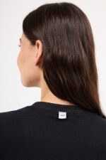 Chaquetilla Mujer Comfy Negro ARCIEL con  MICROPERFORADO SPANDEX - Image 4