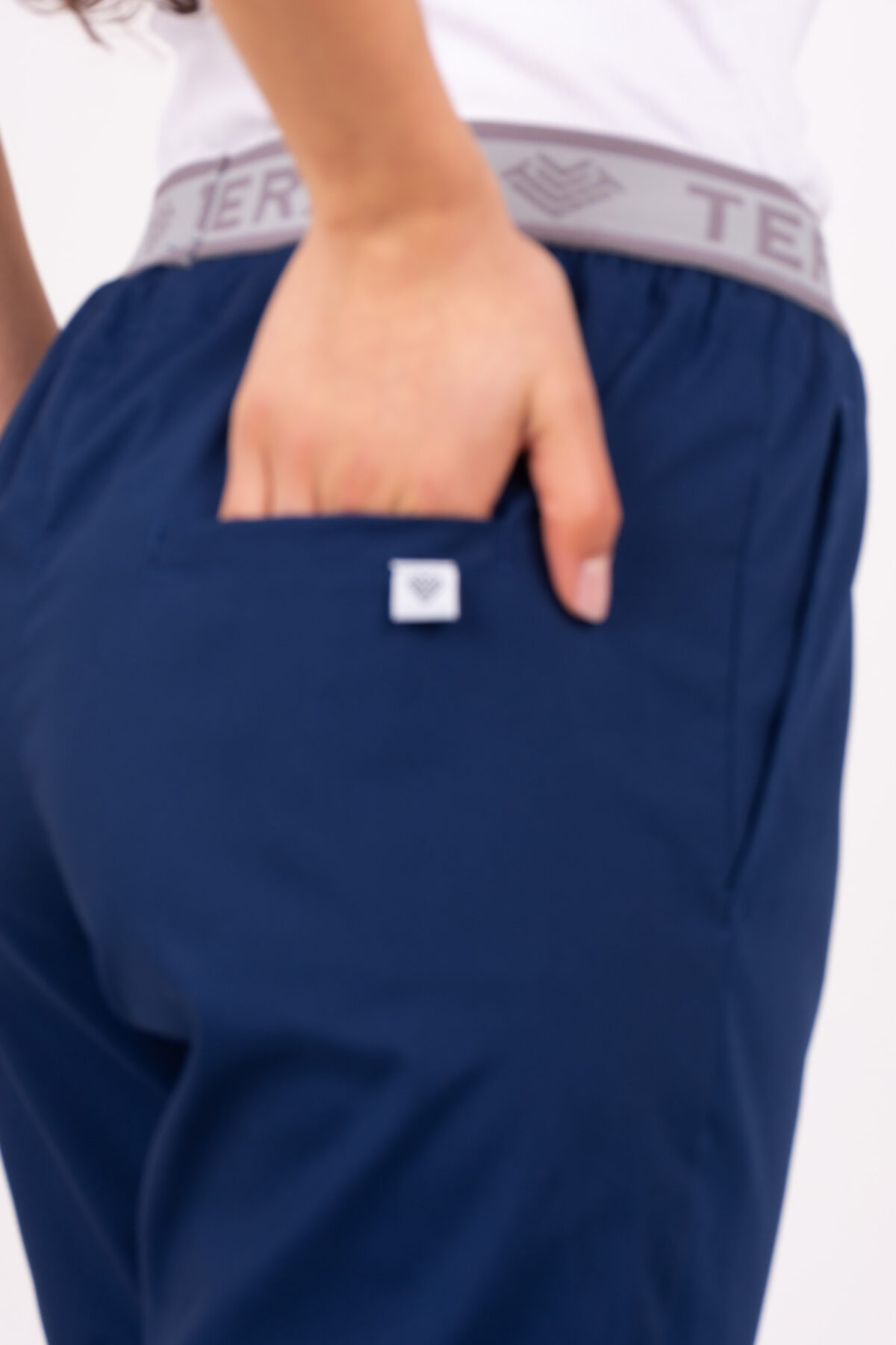 Pantalon Unisex Brand Pocket Marino ARCIEL - Image 4