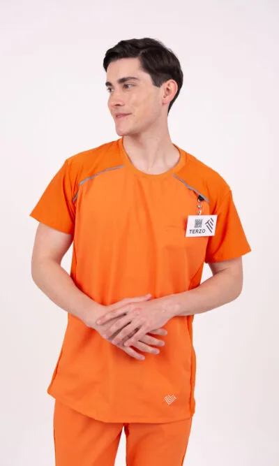 Chaquetilla hombre color naranja tela arciel microperforado spandex línea Comfy Terzo Indumentaria