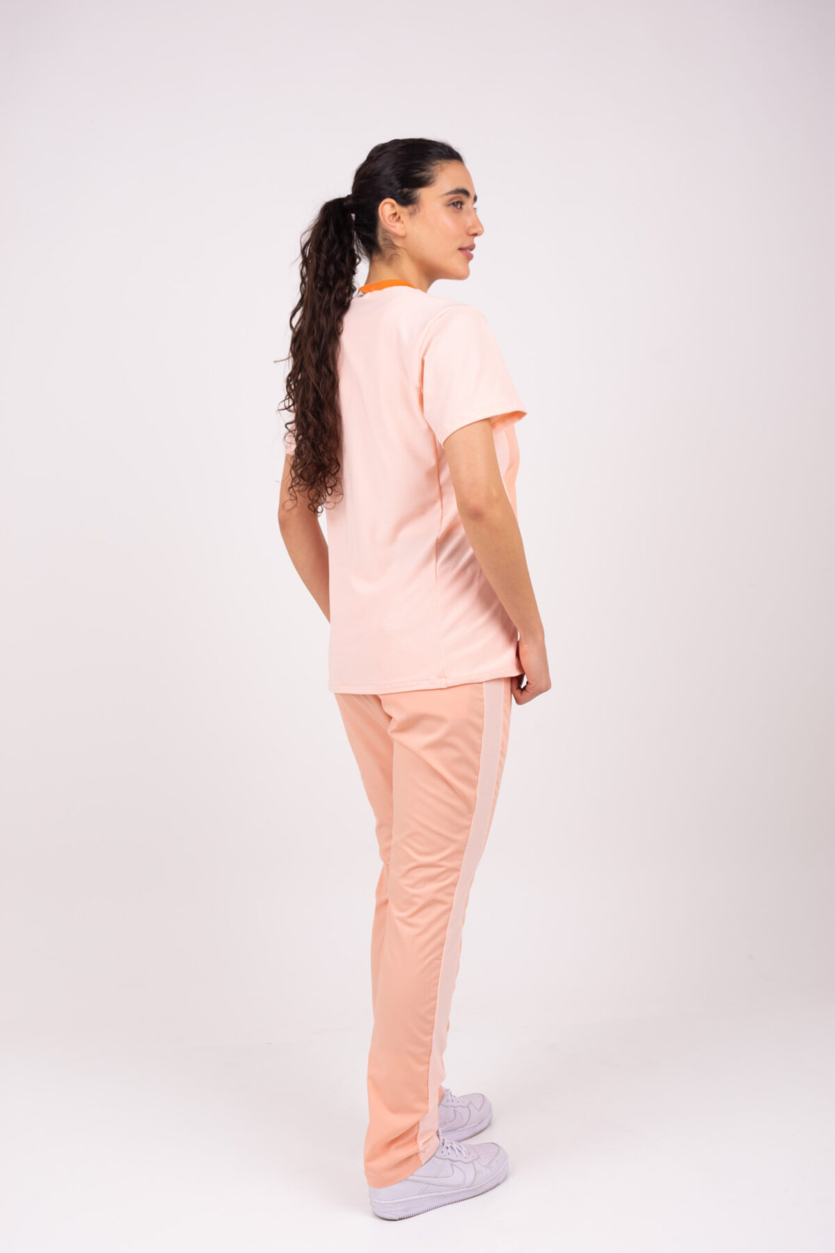 Chaquetilla Mujer Comfy Durazno ARCIEL con MICROPERFORADO SPANDEX - Image 2