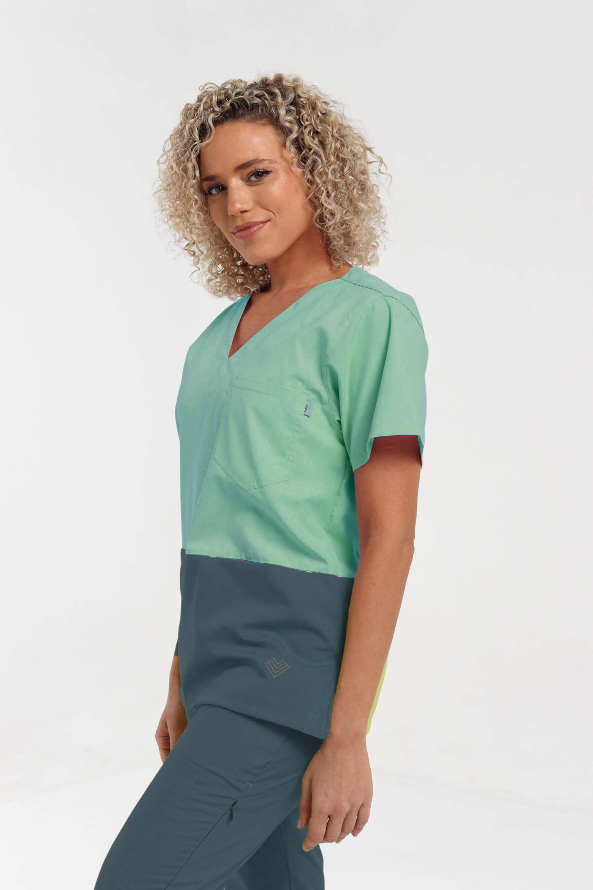 Chaquetilla Mujer Duo Verde y Petroleo  ARCIEL - Image 1