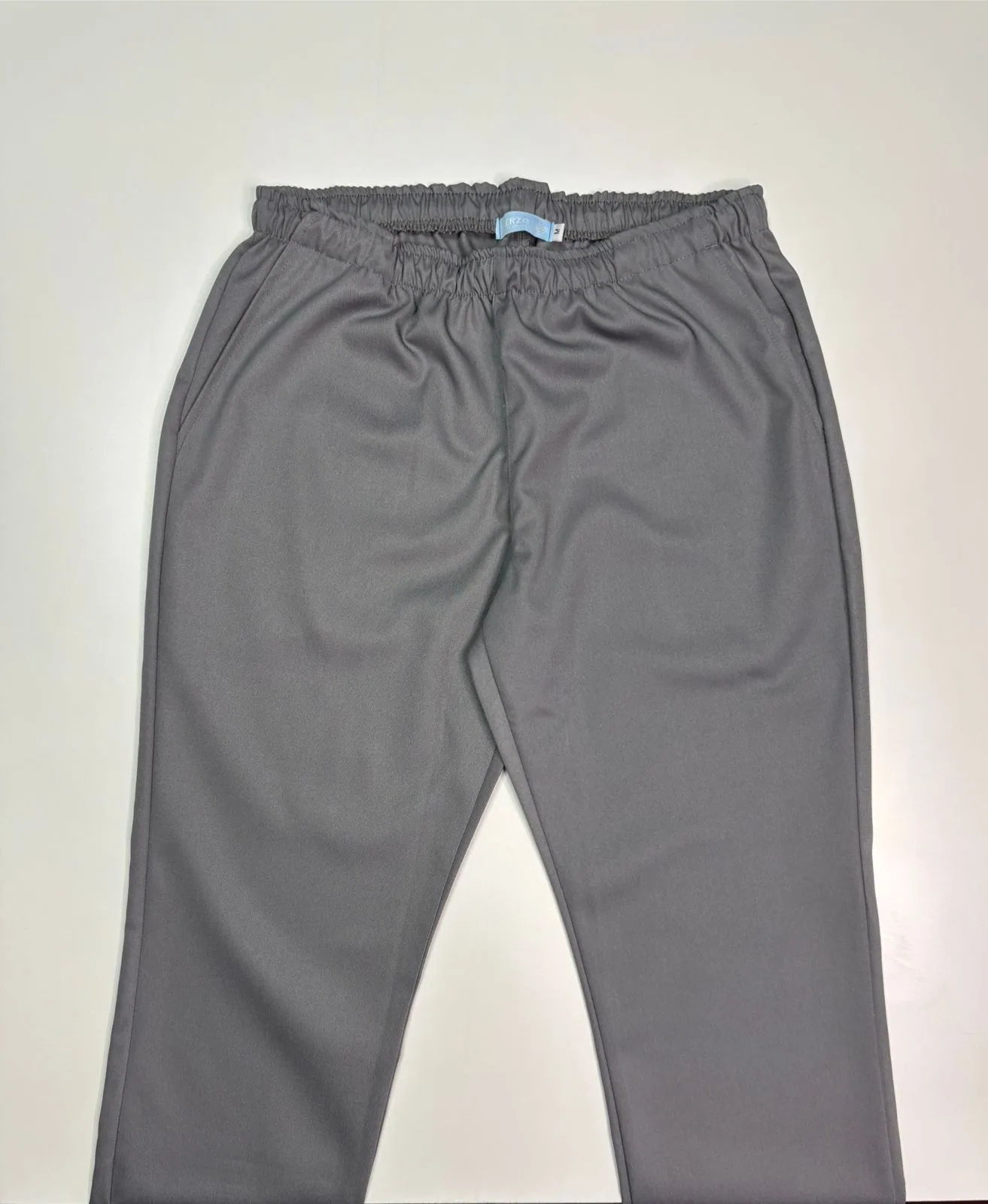 IMG-20251128-WA0026 Pantalon Unisex Ecco Gris ALPACUNA - Imagen 1