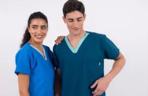 Cuánto cuesta realmente un ambo médico: cómo calcular el costo por uso y evitar comprar mal